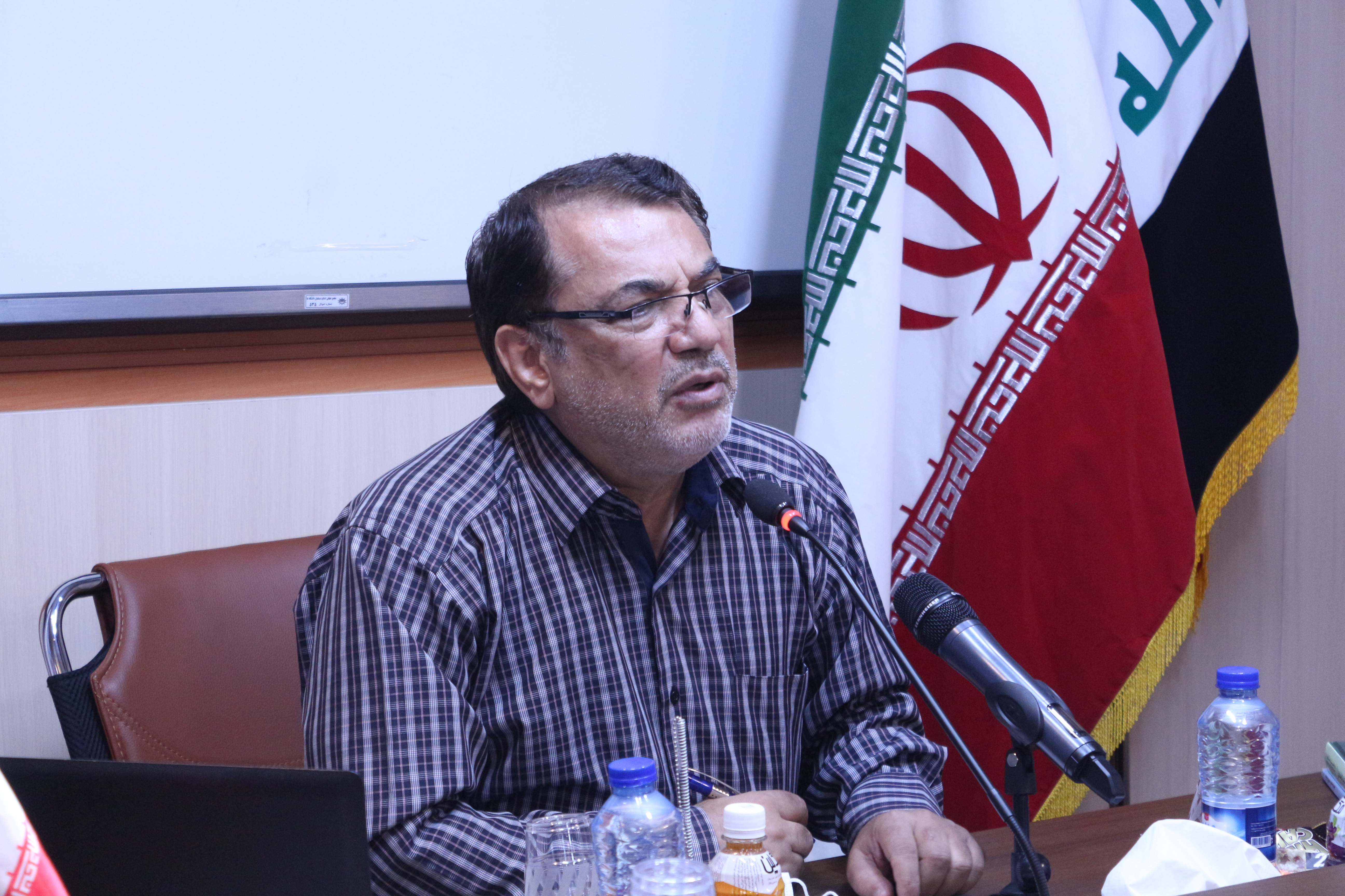  سخنرانی دکتر حسین رویوران در نشست تخصصی «سیاست همسایگی و منطقه‌گرایی»