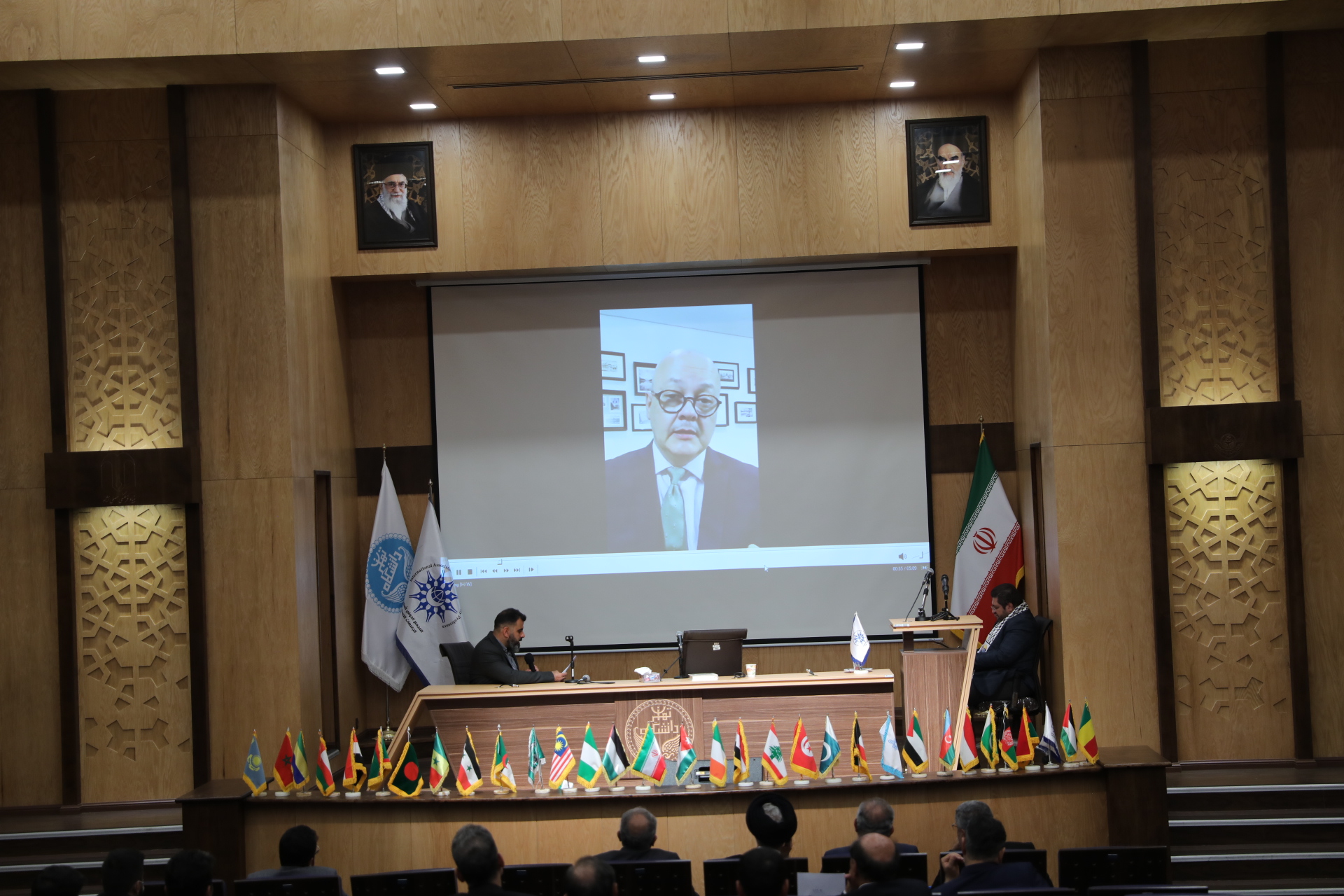 همایش بین‌المللی «جهان عاری از سلطه آمریکا و صهیونیسم»