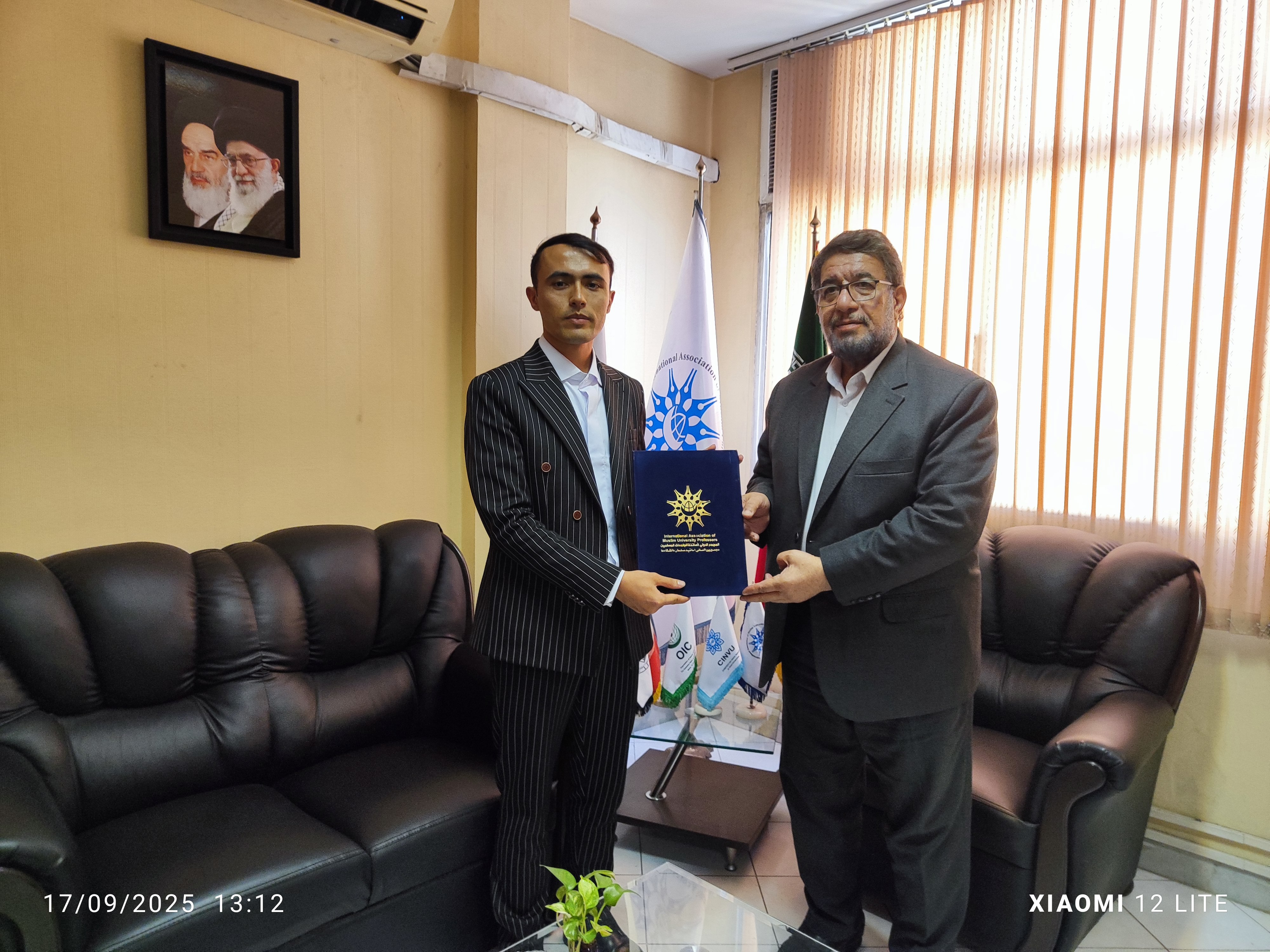 دیدار و گفتگوی دبیرکل مجمع بین‌المللی اساتید مسلمان دانشگاه‌ها و مسئولان دانشگاه بین‌المللی برخط افغانستان